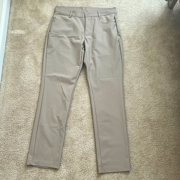 Old Navy Men’s pants - Picture 1 of 2